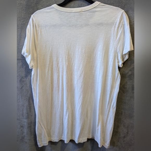 Maurice's Holiday graphic tee - Picture 4 of 4